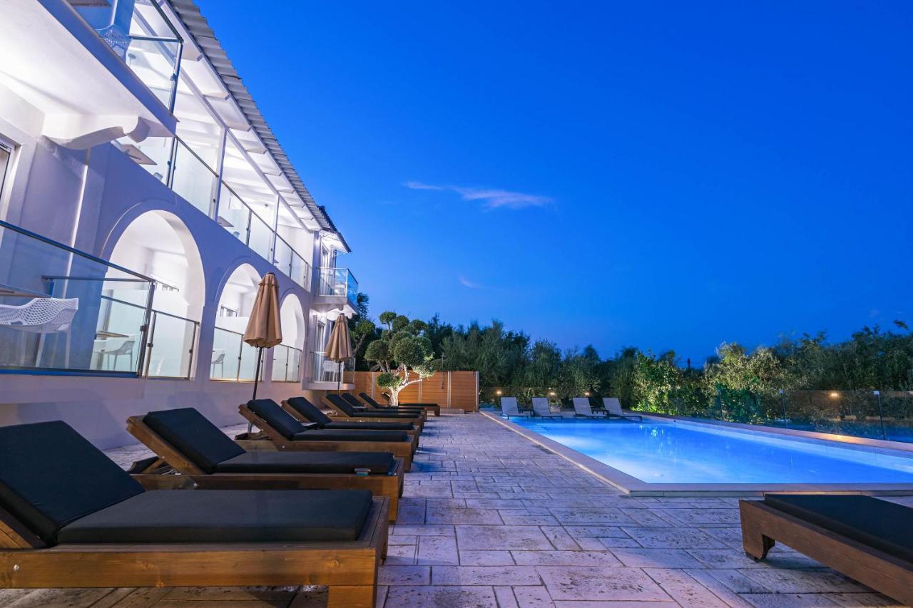 Litore Luxury Living Hotell 2*