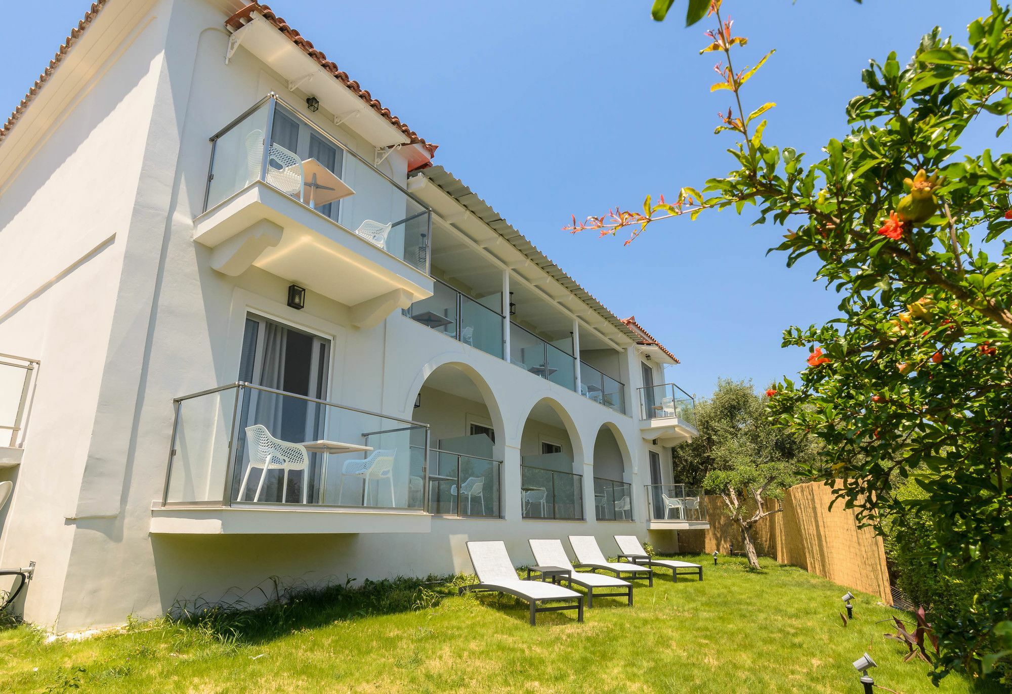 Hotell Litore Luxury Living