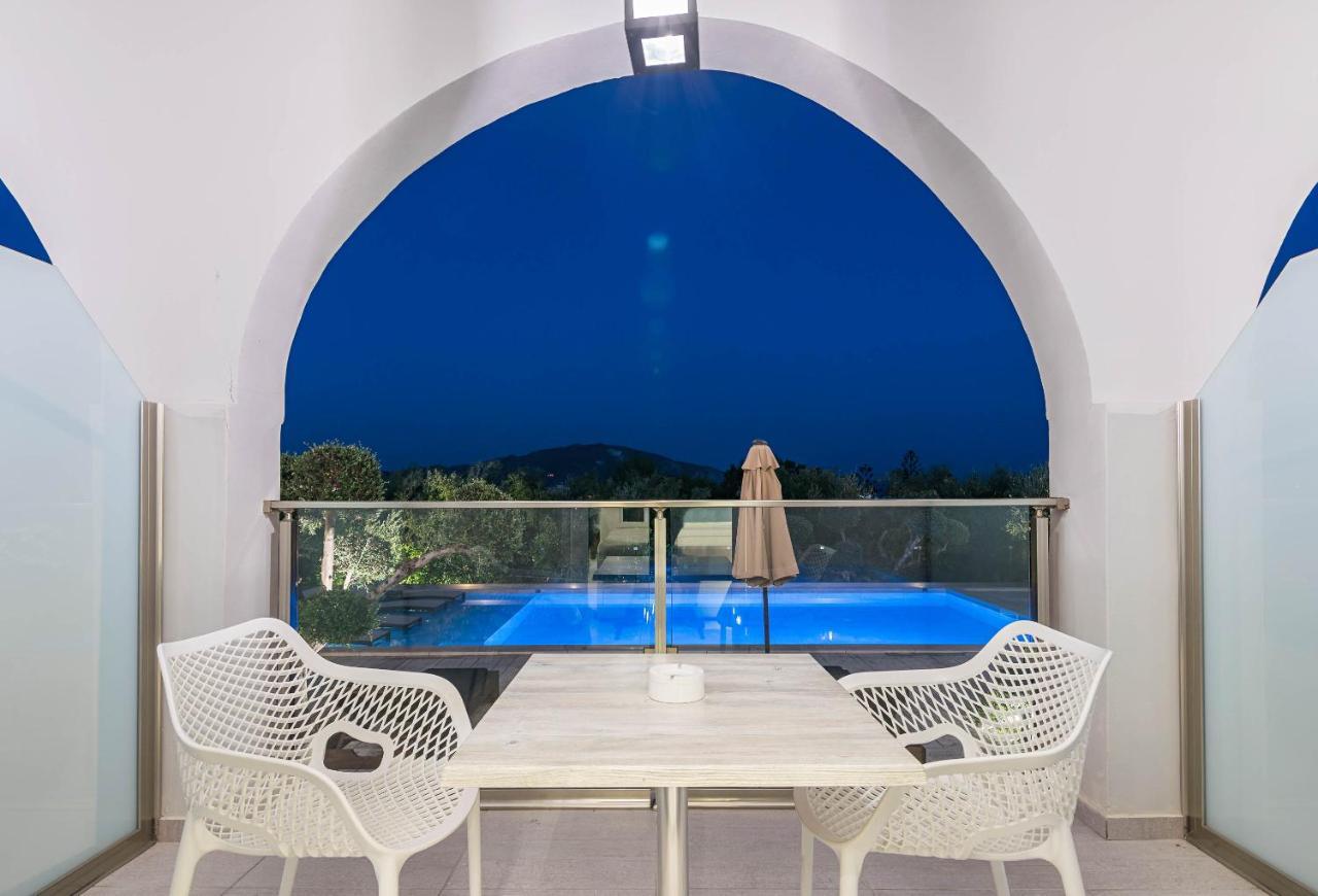 Litore Luxury Living 2*